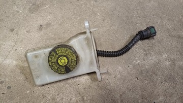 фото thumb №1, Peugeot 308 ii t9 бачок жидкости тормозного