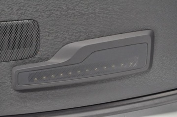 фото thumb №9, Volvo s80 ii v70 xc70 панель раздаточная капот консоль hud