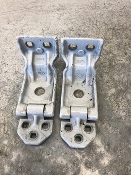 фото thumb №3, Петли дверь зад renault master iv 844000013r
