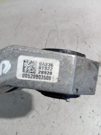 фото thumb №3, Jeep renegade подушка коробки 00520903500 1.3 gse