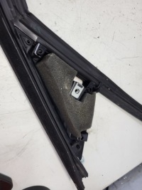 фото thumb №9, Прокладка скло двері правий перед рамка citroen ds5 11-15 9687801980