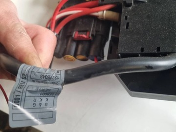 фото thumb №8, Mercedes w204 клемма плюсовая модуль a2075401550