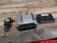 фото thumb №1, Dacia dokker 2013 1,5 dci бортовий комп'ютер 237102213r kpl