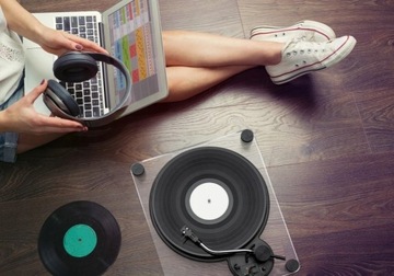 Pureness Gramofon z wkładką magnetyczną, obudowa z przezroczystego akrylu