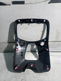 фото thumb №2, Toyota aygo ii рамка радио панель