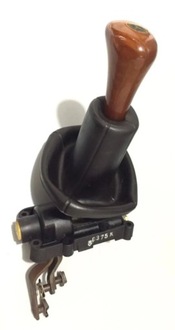 фото thumb №7, Mercedes-benz w123 1982 домкрат перемикання передач ручка