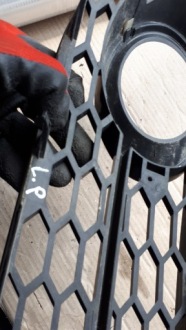 A5 8t решётка бампера левый перед rs plaster соты Оригинал, фото thumb