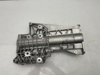 Купить Кронштейн кронштейн опора полуось range rover evoque ii l8d2-4h473-bb, фото thumb