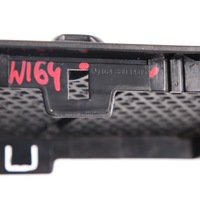 фото thumb №11, Mercedes w164 решётка впуск воздуха капот правая a1648801405