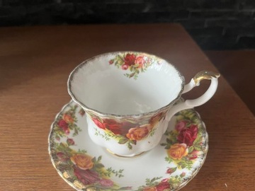 Дуэт чашек Royal Albert Old Country Roses