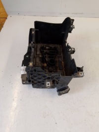 фото thumb №1, Renault scenic iii коробка корпус основание аккумулятор 24460003