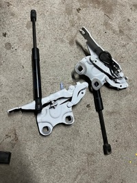 фото thumb №1, Mini countryman r60 петля капот правый левый 9801570 9801569