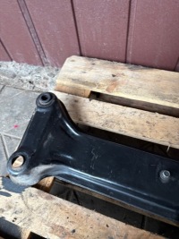 Балка підпора коробки передач mitsubishi pajero iii 00-06r. Доставка, фото thumb