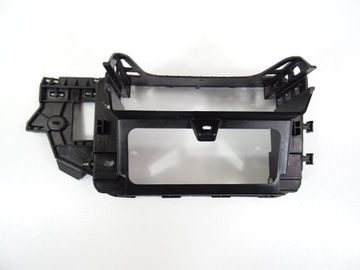 фото thumb №5, Vw polo 2g рестайлінг r-line рамка радіо панелі 2g1858005b