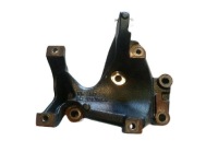 фото thumb №1, Vw golf sportsvan кронштейн опора 04l131159a