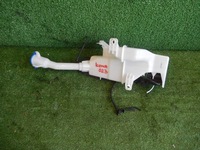 фото thumb №1, Бак склоомивача hyundai kona ii 2023