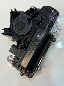 фото thumb №1, Доводчик кришки багажника skoda superb iii 3v sedan 3v5827887a справний