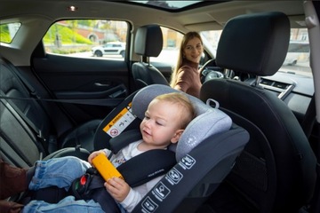 ПОВОРОТНОЕ АВТОКРЕСЛО ISOFIX 4BABY ROTOFIX 0–36 КГ I-SIZE 40–150 СМ