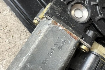 фото thumb №10, Подъемник стекла задних левых дверь mercedes-benz c w203 104048xxx 2.2l