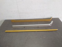 фото thumb №1, Двері напрямна напрямна лівий задня vw caddy long 2k3