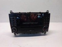 фото thumb №2, Mercedes c w203 радио cd заводской 2038705189