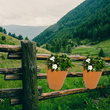 Чехол 19 см, разноцветный пластик.