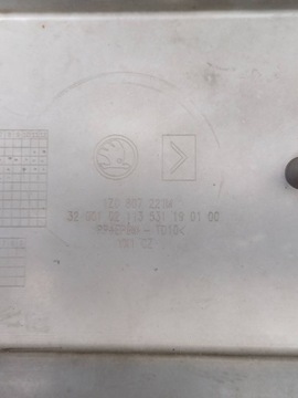 фото thumb №13, Бампер перед переднее skoda octavia ii 2 рестайлинг 08-12 1z0807221m pdc