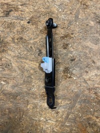 фото thumb №1, Регулювання поперечина sportage tucson iii ii 88890-d7000