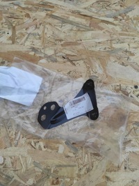 фото thumb №1, Кронштейн крила праве перед seat ibiza v 6f0