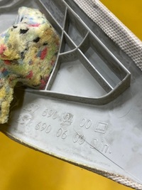 фото thumb №8, Защита обшивка стойка правый перед mercedes w257