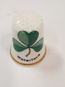 porcelanowy naparstek kolekcjonerski Waterford koniczyna