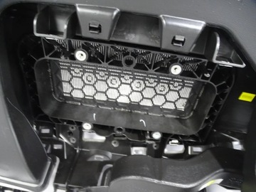фото thumb №8, Панель консоль audi q4 89a