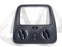 фото thumb №1, Решітка обдув перед dacia dokker 682606882r minivan вентиляції