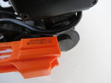 фото thumb №5, Застібка ременя праві зад volvo v60 31250658 31250659