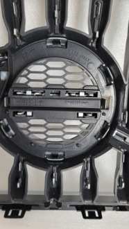 фото thumb №15, Решётка радиатора хром решётка радиатора бампера volvo xc60 ii 2017-