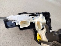 фото thumb №2, Замок доводчик дверь правые перед пассажира audi a8 d4 4h европа 7+3 pin