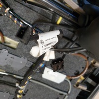 фото thumb №10, Каркас спинка сидіння задньої вентильовані ліві двигунчик mercedes s w221 оригінальний номер