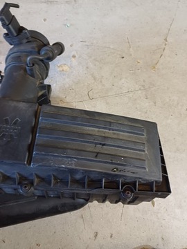 фото thumb №4, Корпус фільтра повітря 2.0 tdi bmp vw passat b6 універсал nr. 3c0129607ag
