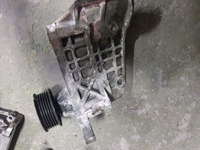 фото thumb №1, Audi a6 c7 a7 3.0tdi кронштейн генератора 059903143aj