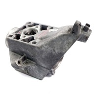 фото thumb №10, Mercedes vito w639 om646 левая кронштейн двигателя