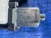 фото thumb №9, Моторчик стекло правый задняя cupra leon iv 5q959408d