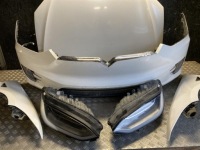 фото thumb №2, Капот tesla model x 2016 103431700b