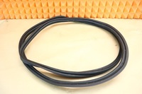 фото thumb №1, Mercedes w204 прокладка кришки багажника