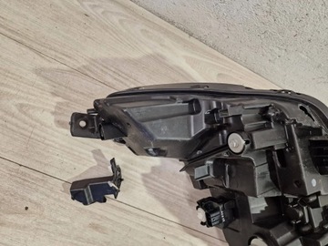 фото thumb №10, Toyota corolla cross фара правий 81110-16840przednie