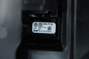 Оригинальная лампа интерьер Volkswagen Passat B8 3G0947105E.