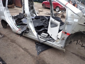 фото thumb №1, Toyota corolla verso ii 04- порог правый стойка средний четверть