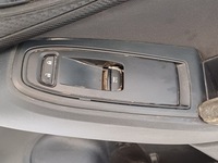 фото thumb №8, Subaru crosstrek 17-22 обшивка двері лівий/правий перед usa