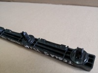 Tesla s кронштейн  правая  порог крыла перед 100369300 Недорого, фото thumb