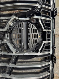 фото thumb №5, Volvo v60 s60 iii cross country решётка радиатора решётка радиатора оригинал