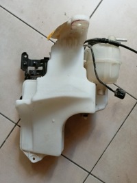 фото thumb №1, Бак na рідина do омивача jeep wrangler